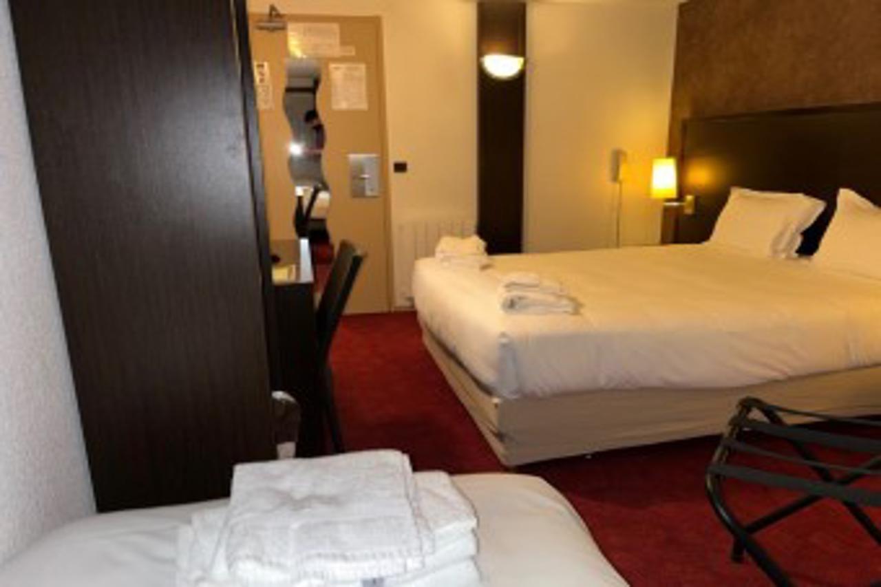 Shelder Hotel - Cherbourg En Cotentin - Equeurdreville Buitenkant foto